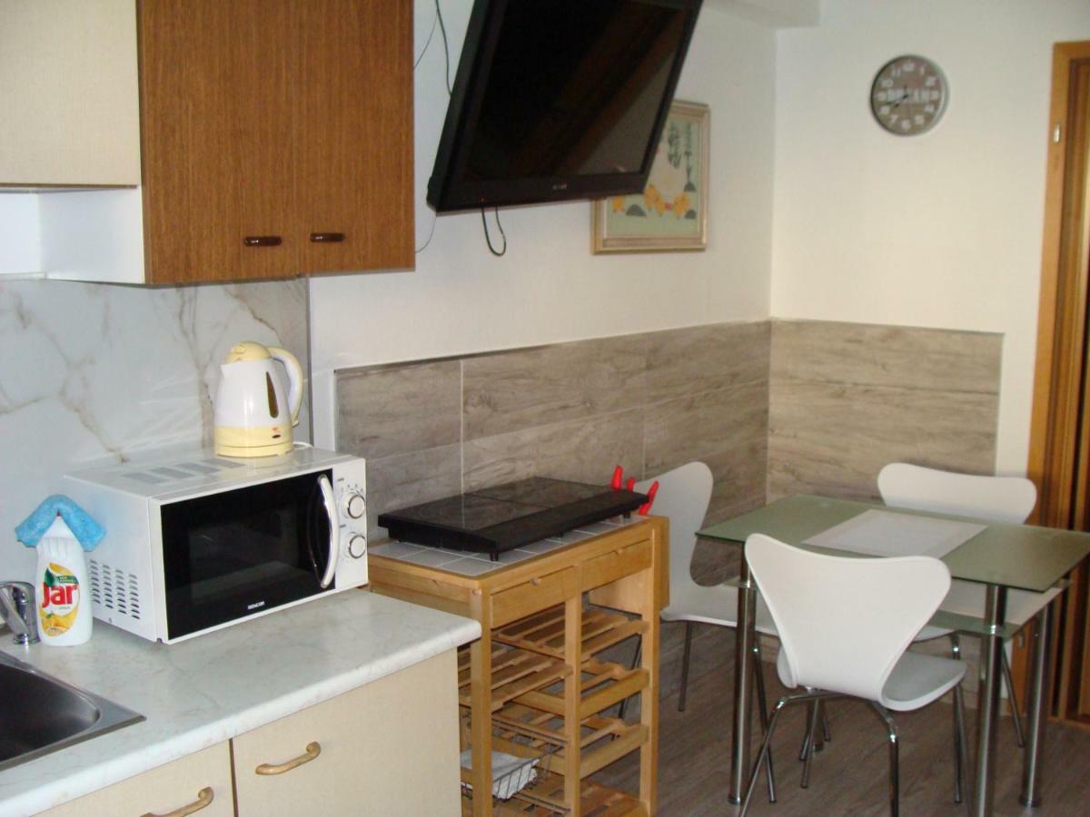 Appartamento Apartmán Polní 930 Hluboká nad Vltavou Esterno foto